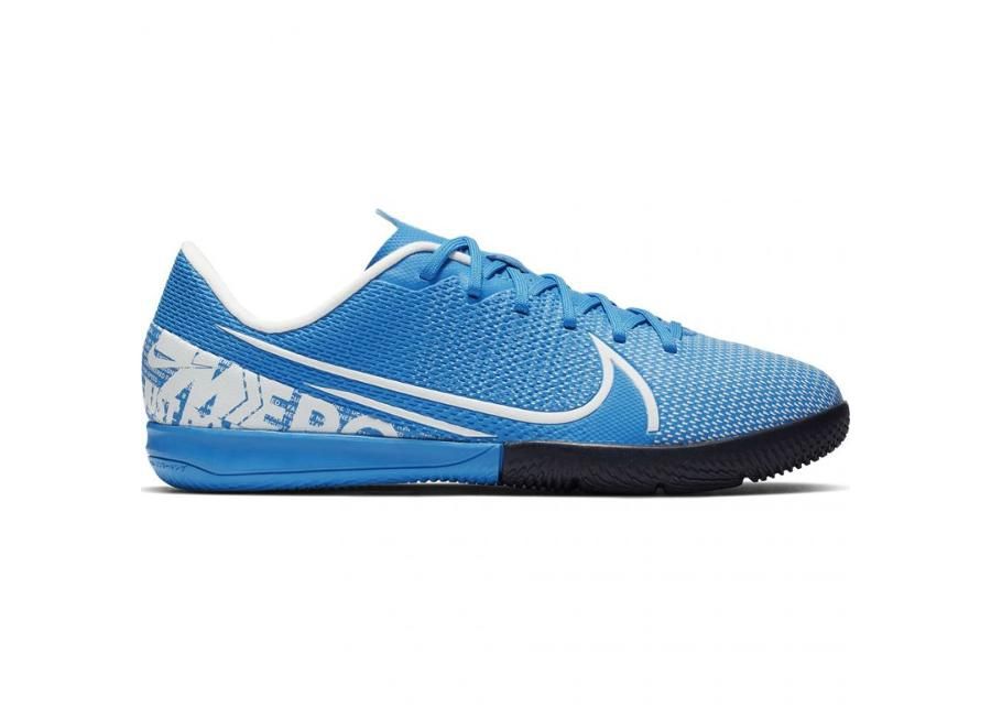 Детские футбольные бутсы для игры в зале Nike Mercurial Vapor 13 Academy IC Jr AT8137-414 увеличить