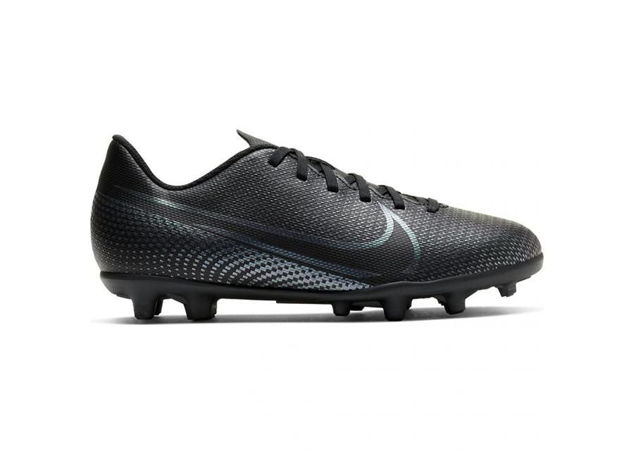 Детские футбольные бутсы Nike Mercurial Vapor 13 Club FG/MG JR AT8161-010 увеличить