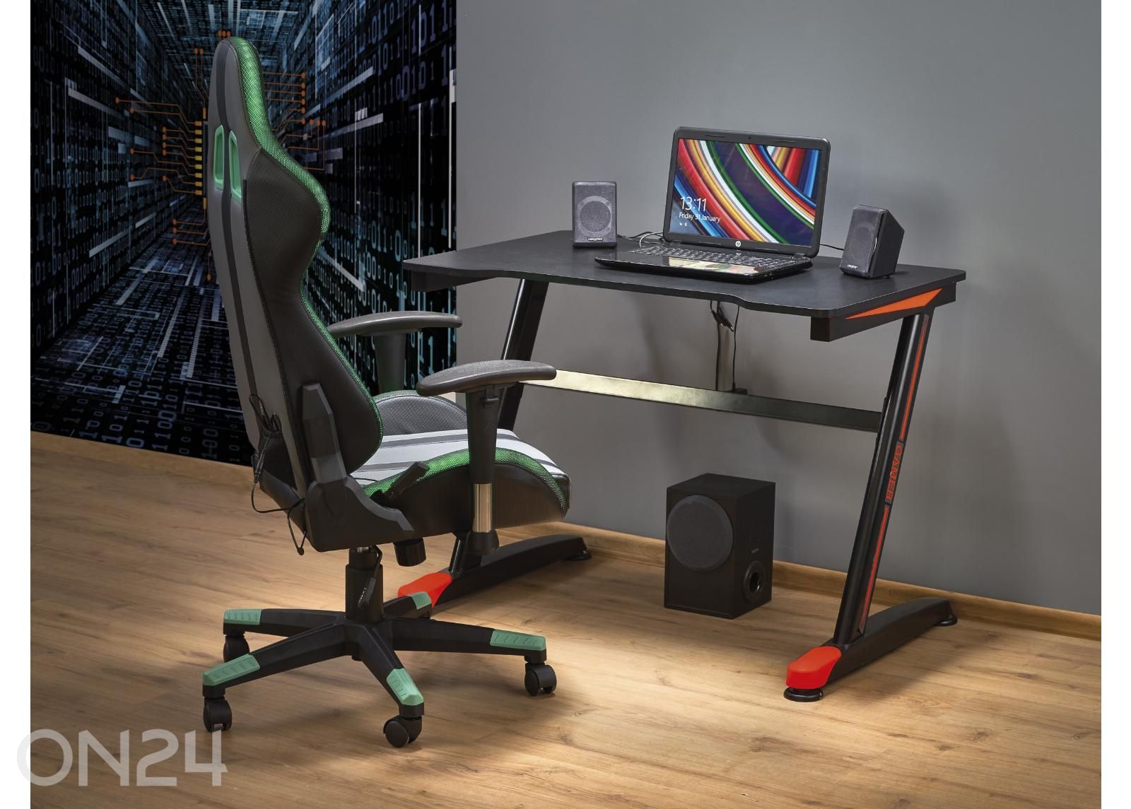 Компьютерный стол Gamer увеличить