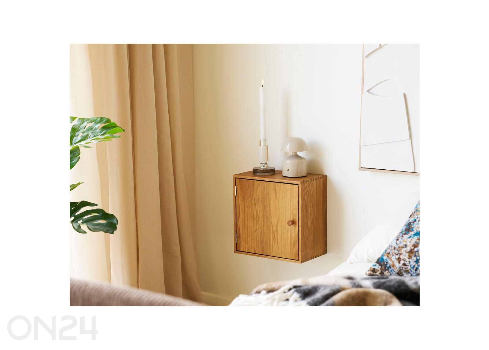 Настенная полка с дверцей Townsville увеличить