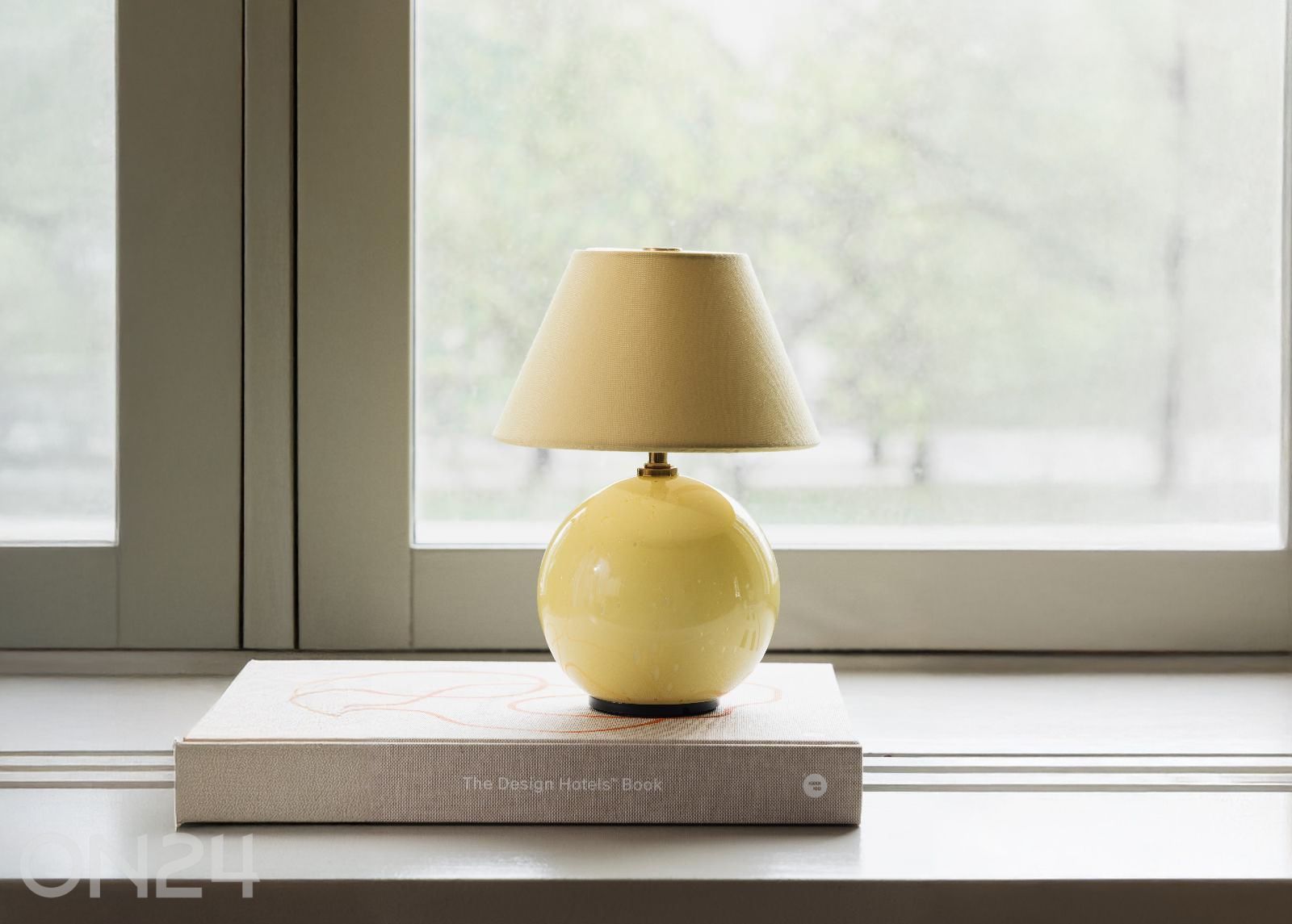 Настольная лампа Iris 16, перезаряжаемая увеличить