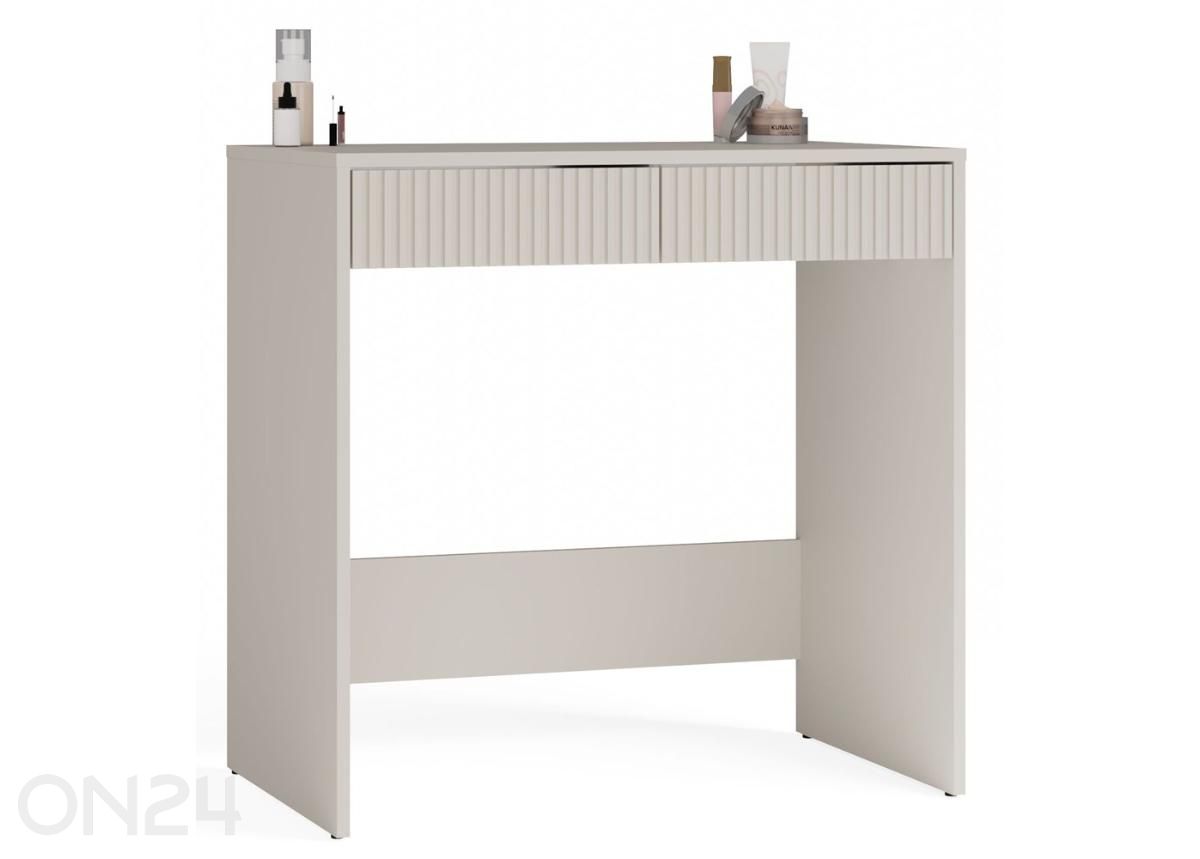 Туалетный столик увеличить