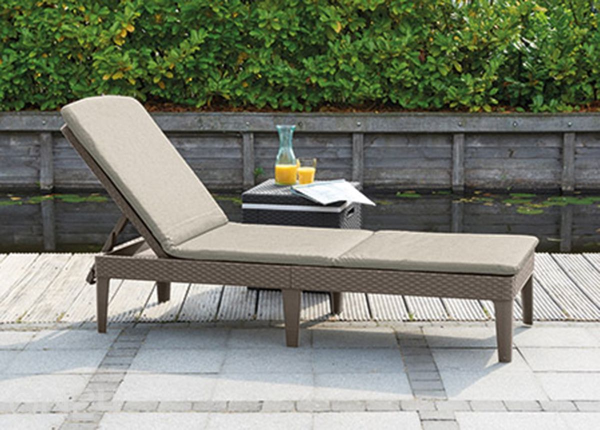Шезлонг Keter Jaipur с подушкой, цвет капучино увеличить