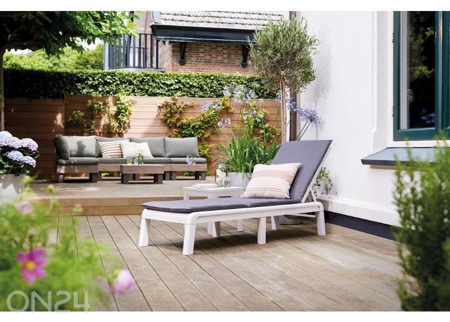 Шезлонг Keter Mallorca с подушкой, белый/светло-серый увеличить