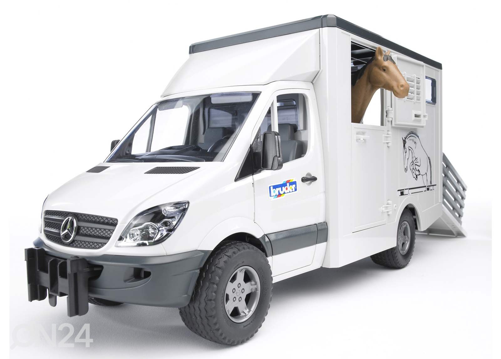 Mercedes-Benz фургон с лошадью увеличить