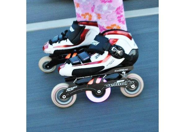 Набор колёс для роликовых коньков FLASHING 80x24 85A Tempish