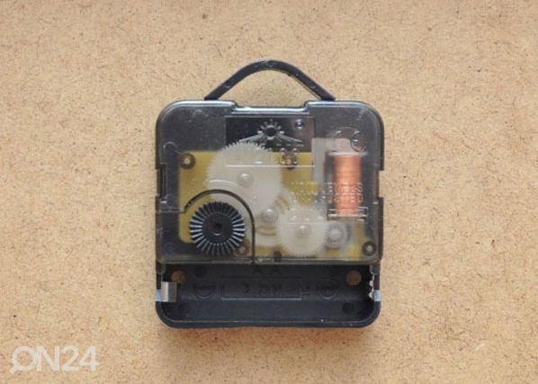 Настенные часы с картиной Swan family 1