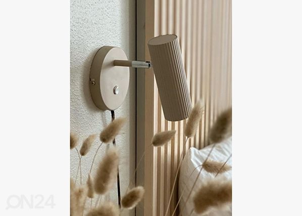 Настенный светильник Hubble