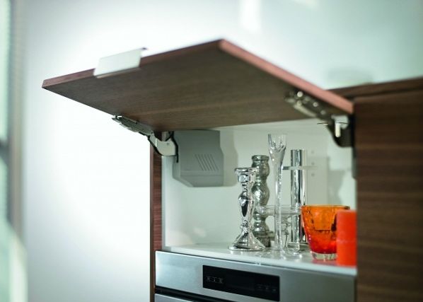 Настенный шкаф 60 cm с системой Aventos HKS h45 cm