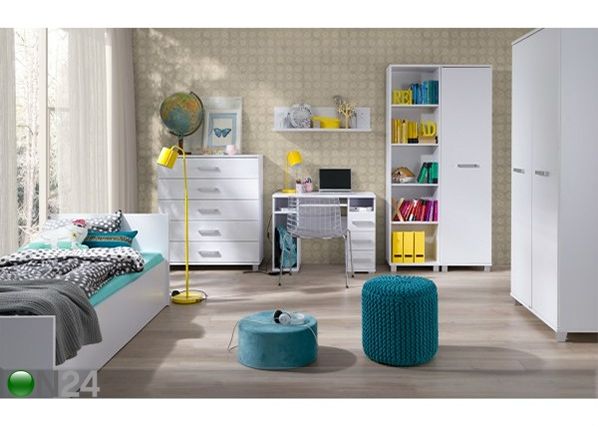 Шкаф платяной