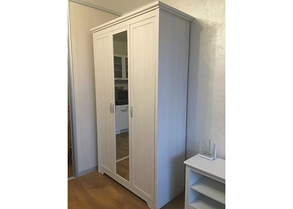 Шкаф платяной Provans