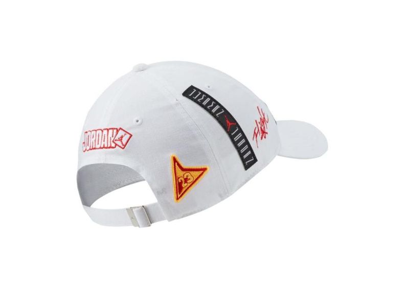 Бейсболка Nike Jordan Heritage86 CT0004-100 увеличить