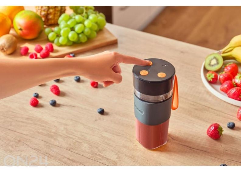 Вакуумный блендер для смузи на батарейках Sencor SBL151BK увеличить