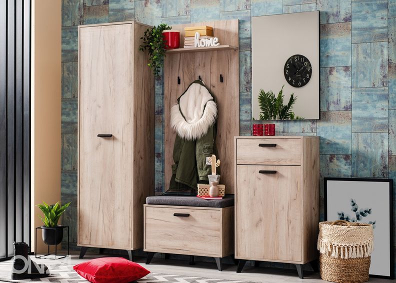 Вешалка увеличить