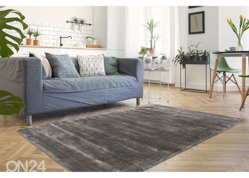 Вискозный ковер 200x290 см увеличить