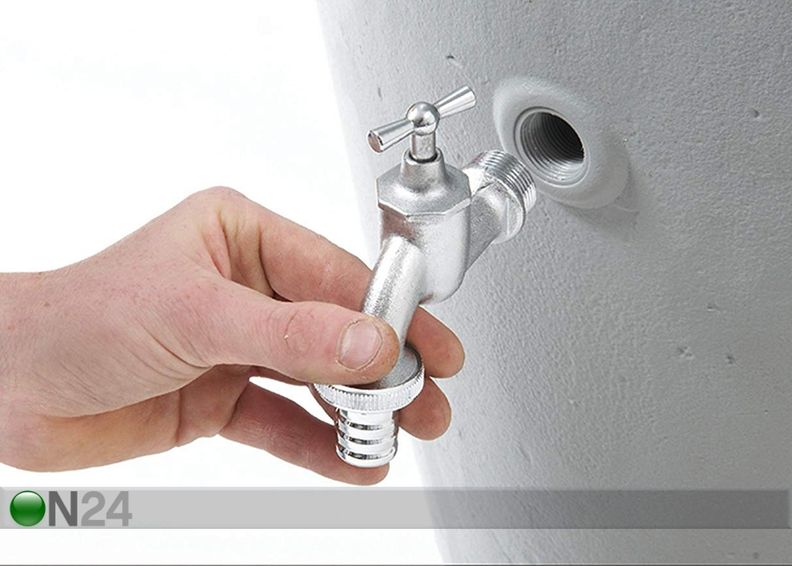 Водопроводный кран увеличить