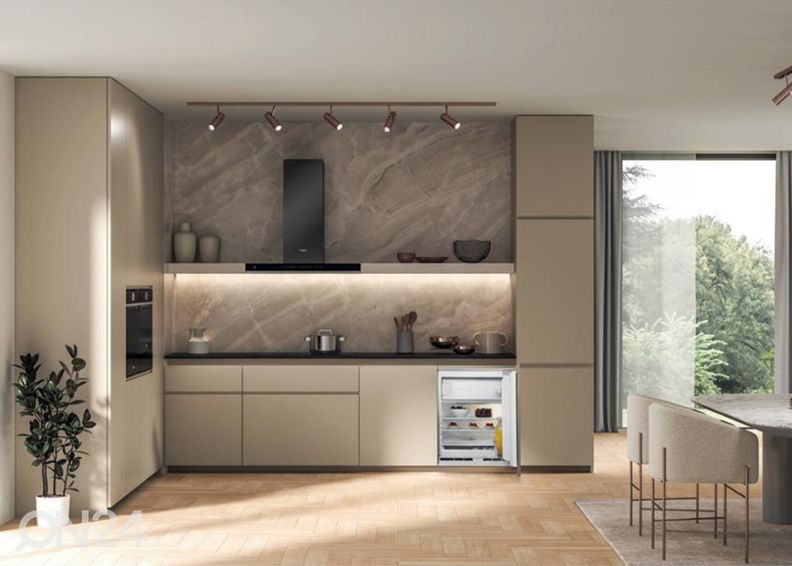 Встраиваемый холодильник Whirlpool WBUF011 увеличить