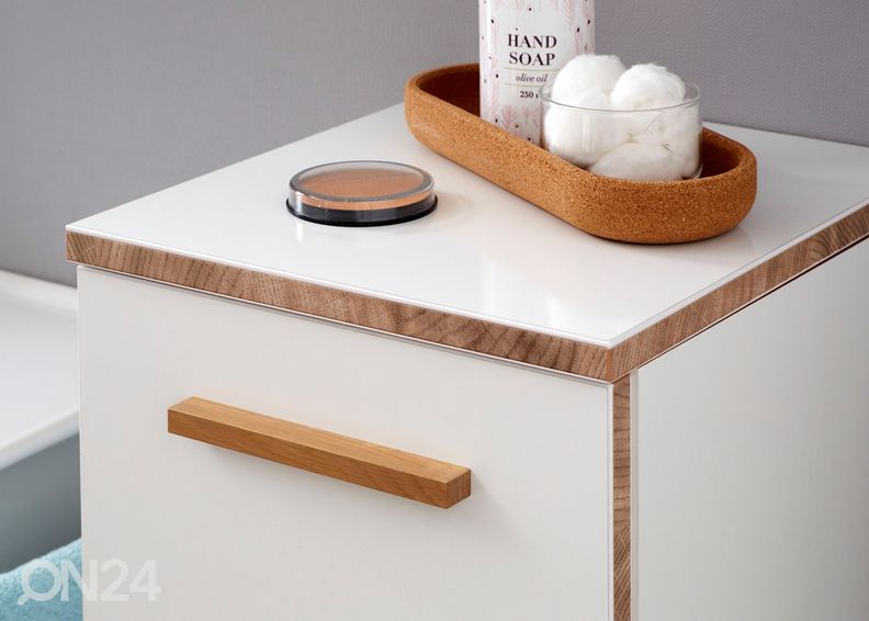 Высокий шкаф в ванную 931 увеличить