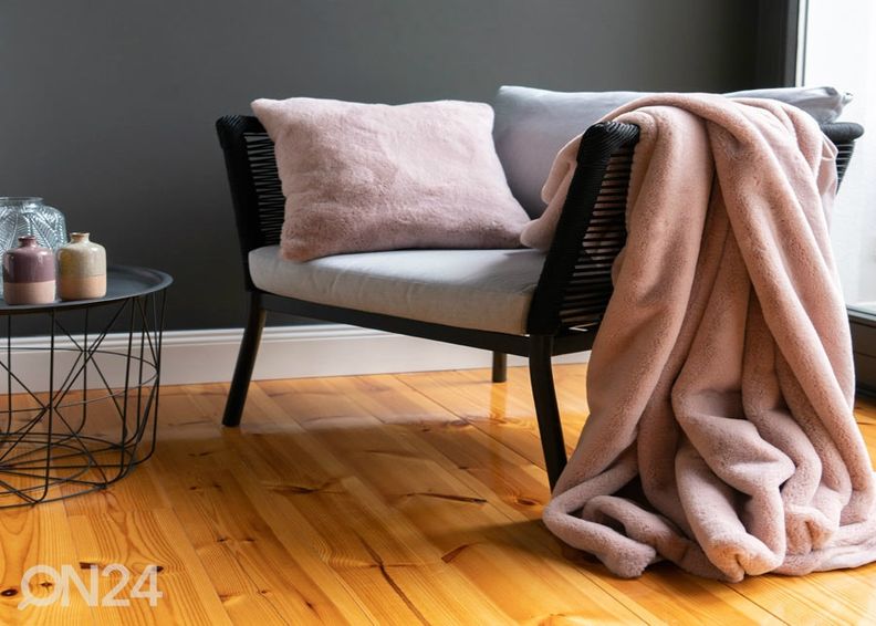 Декоративный плед Heaven Powder pink 150x200 см увеличить