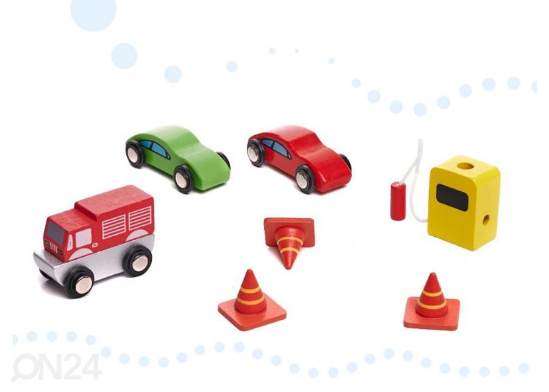 Деревянный гараж увеличить