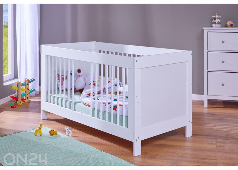 Детская кроватка Chilly Home 75x143 см увеличить