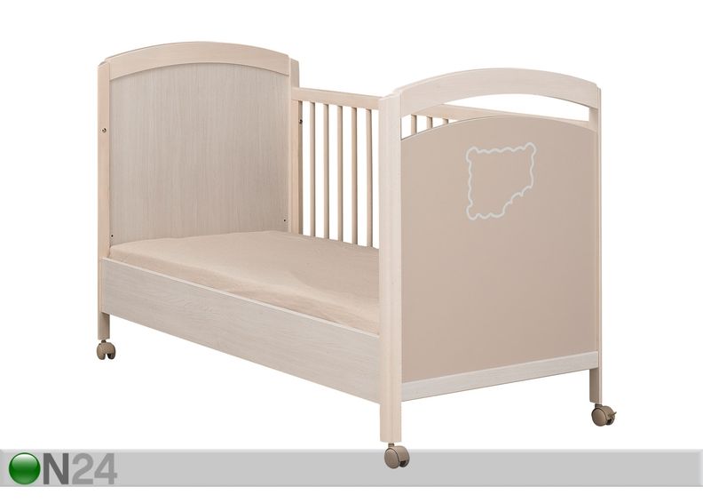 Детская кроватка New Biscuit 70x140 см увеличить