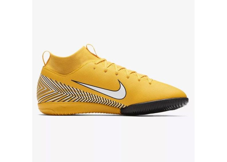 Детские футбольные бутсы для игры в зале Nike Mercurial Superfly 6 Academy GS Neymar IC Jr AO2886-710 увеличить