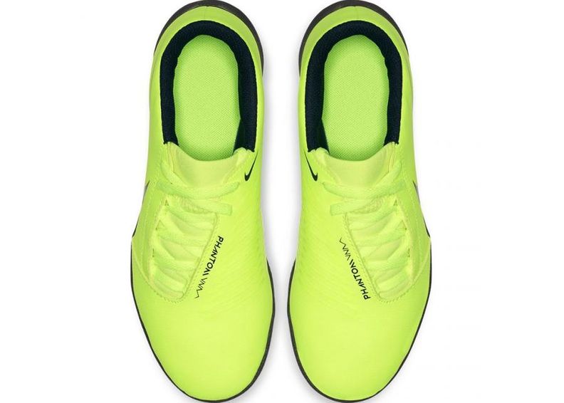 Детские футбольные бутсы для игры в зале Nike Phantom Venom Club IC JR AO0399-717 увеличить