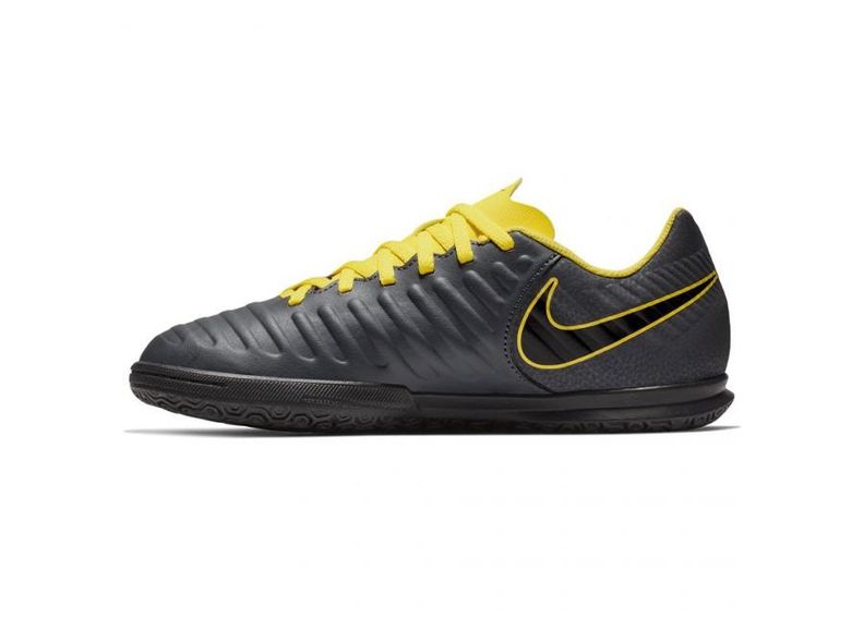 Детские футбольные бутсы для игры в зале Nike Tiempo Legend 7 Club IC Jr AH7260-070 увеличить