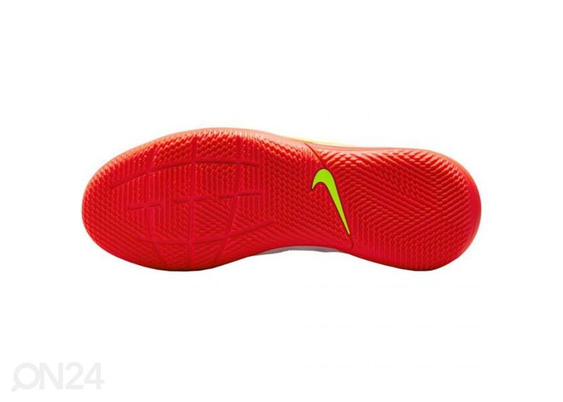 Детские футбольные бутсы Nike Tiempo Legend 9 Club увеличить