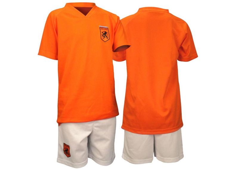 Детские футбольные комплекты - Страны увеличить