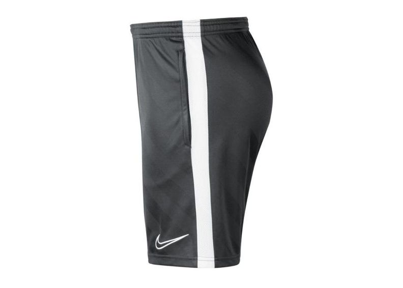 Детские футбольные шорты Nike Breathe Academy 19 Jr BQ5812-060 увеличить