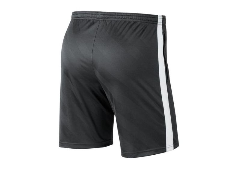 Детские футбольные шорты Nike Breathe Academy 19 Jr BQ5812-060 увеличить