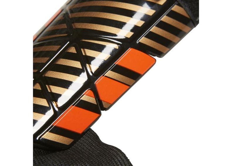 Детские футбольные щитки для голени adidas Messi 10 Junior CF0116 увеличить