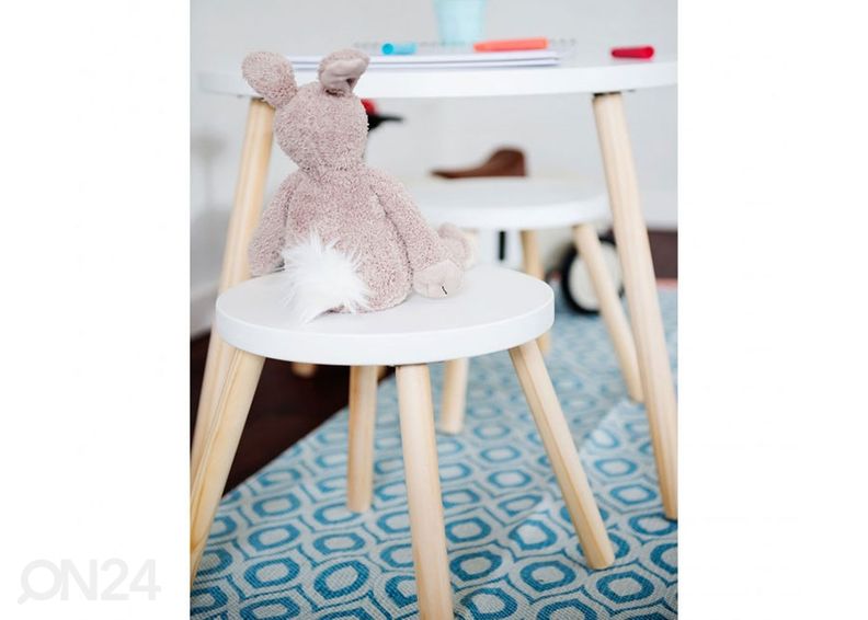 Детский стол и стулья увеличить