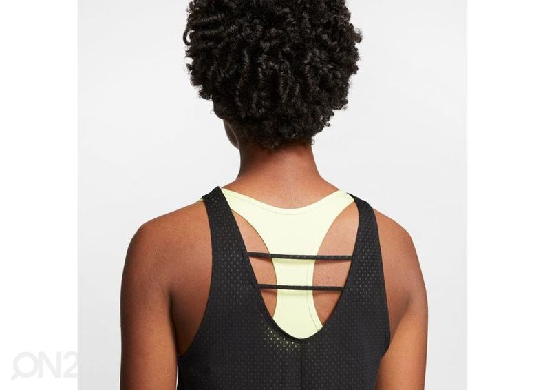 Женская спортивная майка Nike WMNS Breathe top W CJ2549-010 увеличить