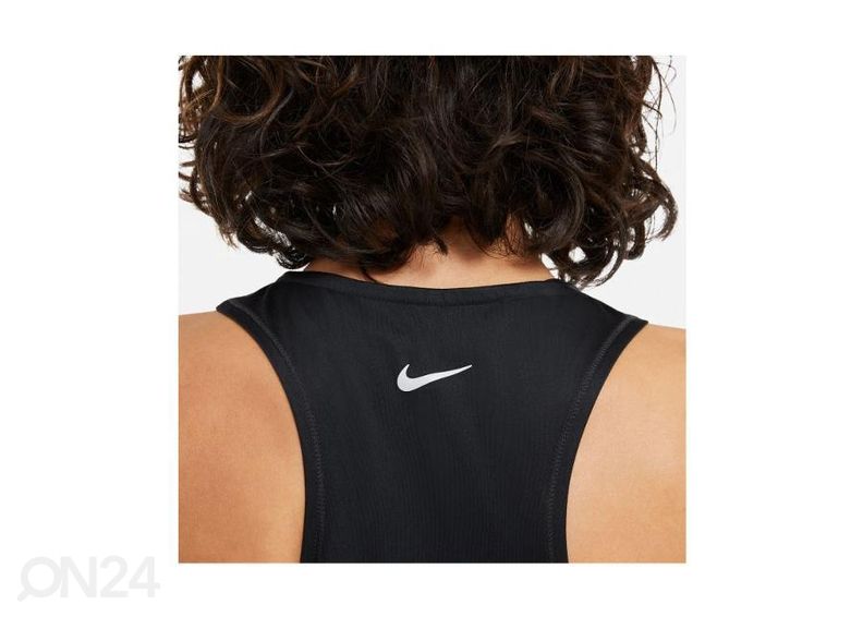 Женская спортивная майка Nike WMNS Swoosh Run увеличить