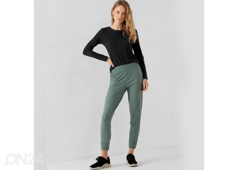 Женская спортивная рубашка 4F увеличить