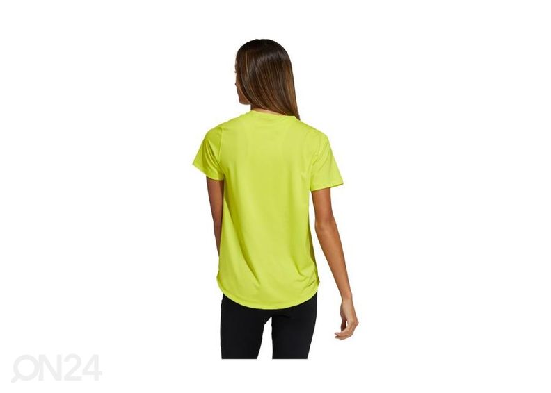 Женская спортивная футболка Adidas Badge Of Sport увеличить