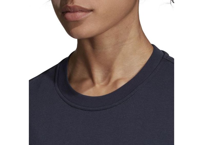 Женская толстовка adidas W Essentials Linear Sweat W EI0678 увеличить