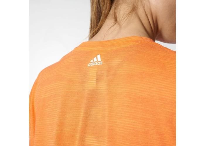 Женская тренировочная футболка Adidas Boxy Crop Tee Aeroknit W увеличить