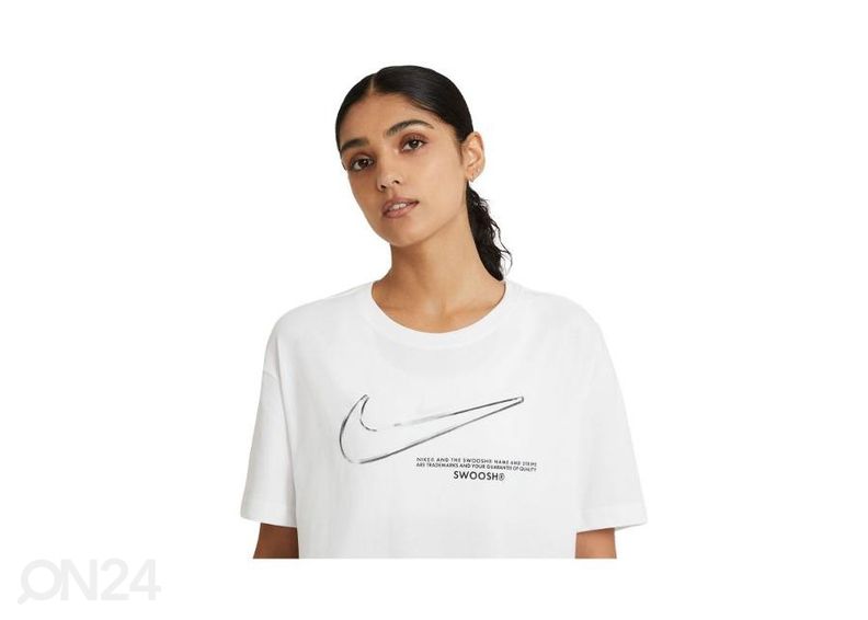 Женская футболка Nike NSW Boy Swoosh увеличить