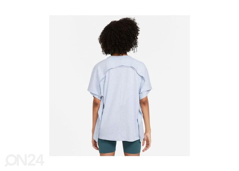 Женская футболка Nike NSW Earth Day увеличить