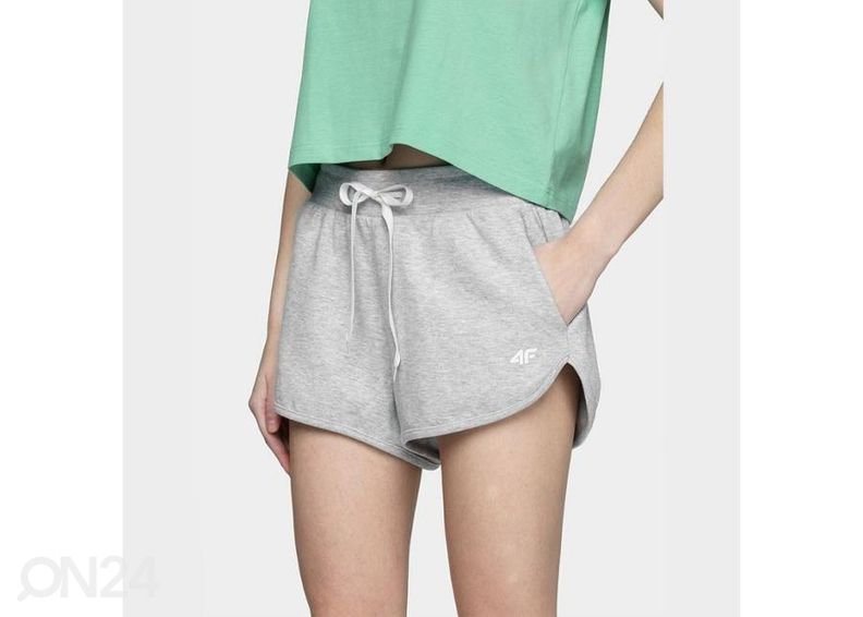 Женские шорты 4F увеличить