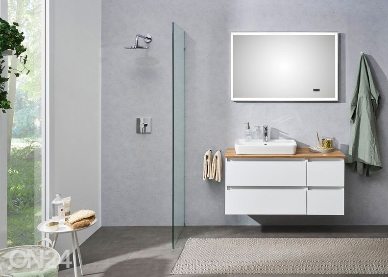 Зеркало с LED светильником и часами 22 увеличить