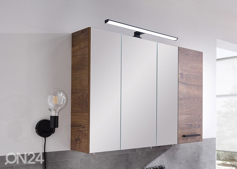 Зеркальный шкаф с LED-светильником увеличить