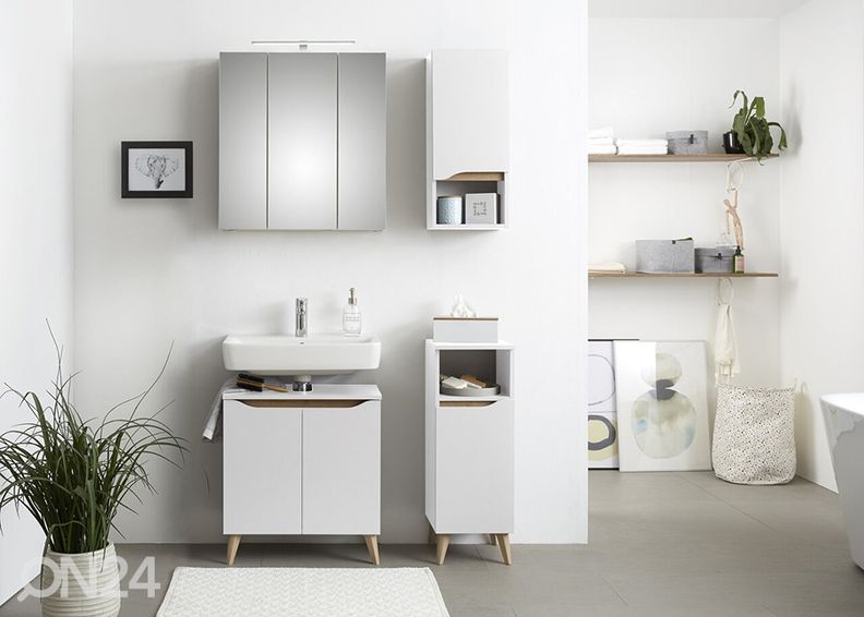 Зеркальный шкаф 857 увеличить