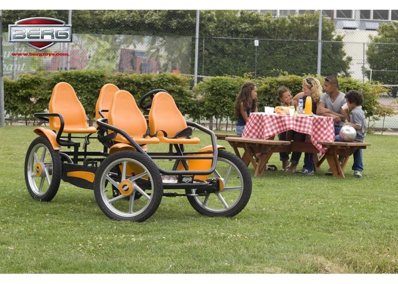 Карт с педалями для 4-ых BERG Gran Tour Racer увеличить