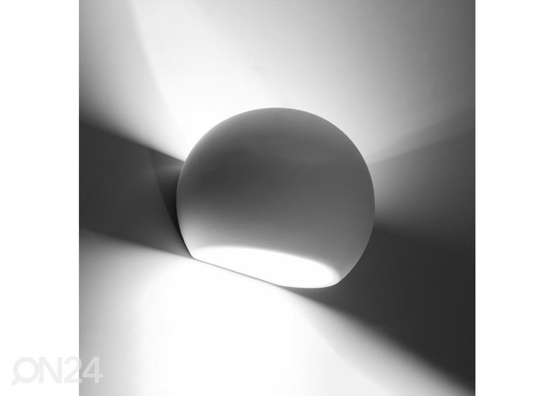 Керамический настенный светильник Globe увеличить