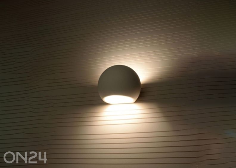 Керамический настенный светильник Globe увеличить